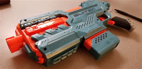 Nerf Elite 2.0 Phoenix Review .